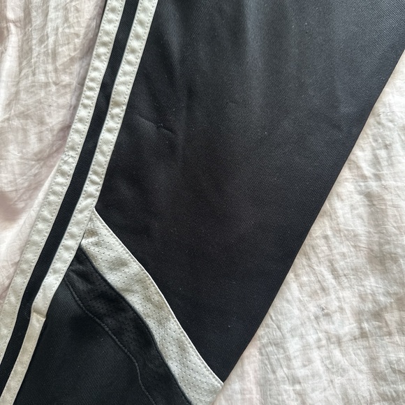 Women’s Adidas Joggers - Picture 6 of 8